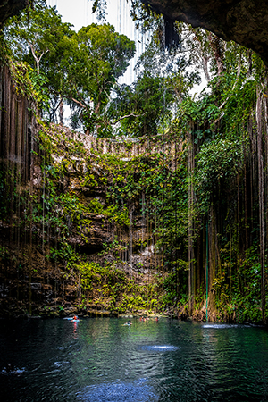 Cenote Ik Kil – Yucatan, Mexico